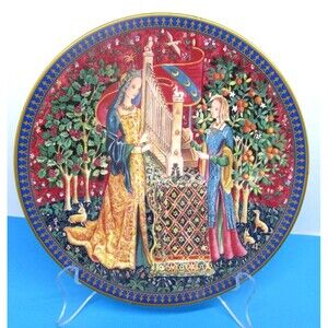 Royal Worcester The Lady And The Unicorn Collection L'Ouie Hearing 8 1/4" Plate